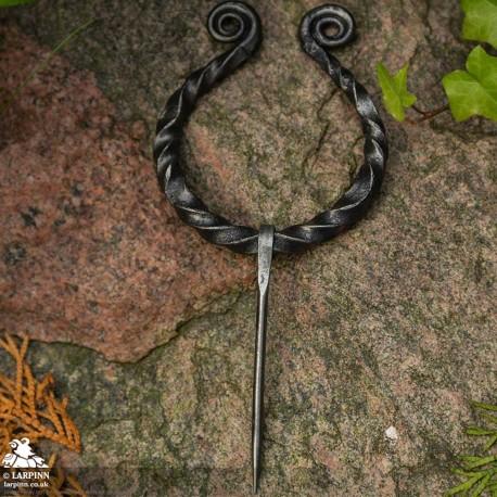 Angus Fibula Cloak Pin